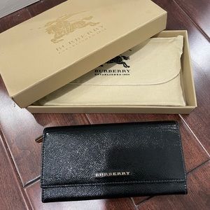 Burberry black long Wallet